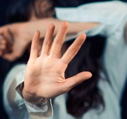 Homem é preso após agredir ex-companheira e arrombar casa no bairro da Quadra em Conceição do Coité