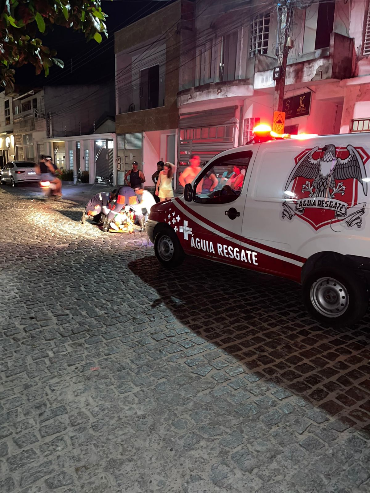 Homem sofre suspeita de fratura no maxilar e  dentes após ser agredido por três suspeitos em Conceição do Coité