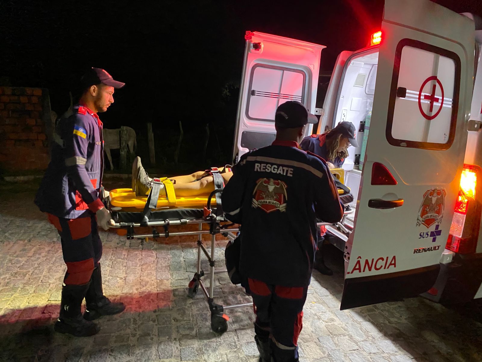 Adolescente de 15 anos fica ferida durante partida de futebol no distrito de  Salgadália em Conceição do Coité