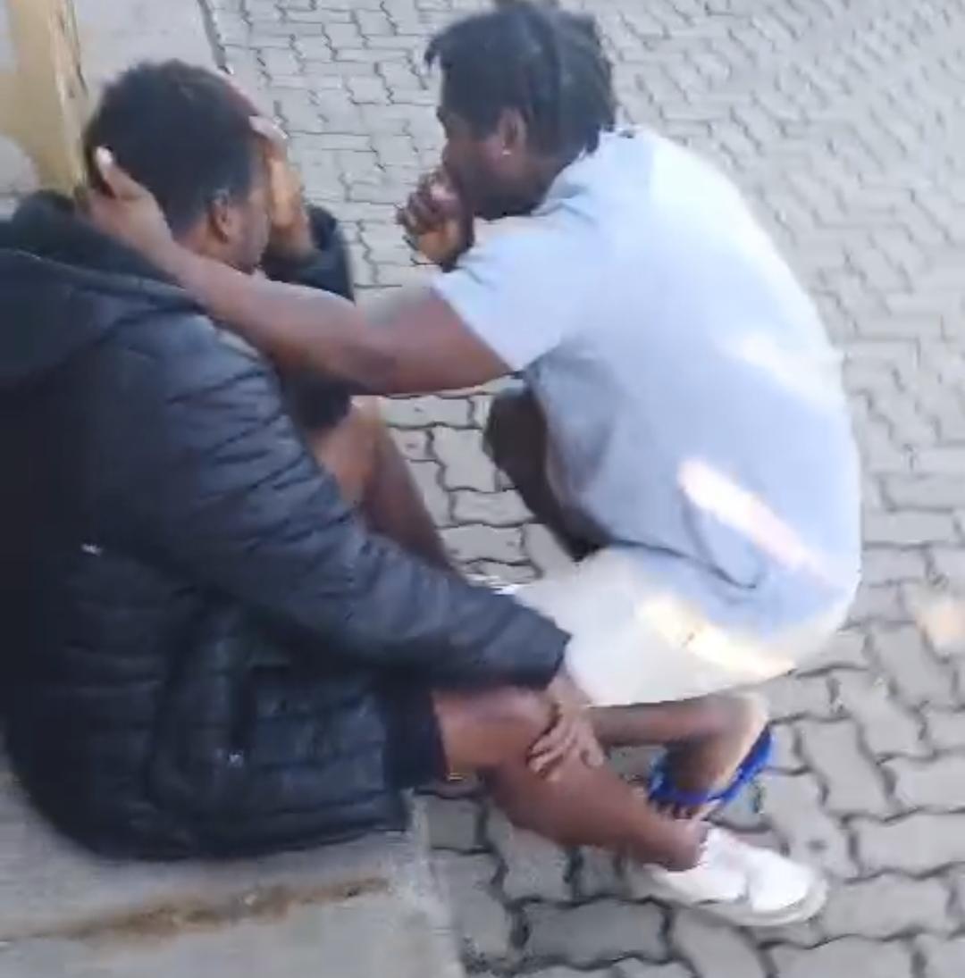 Vídeo mostra desespero de pai ao saber da morte dos filhos em incêndio em Serrinha