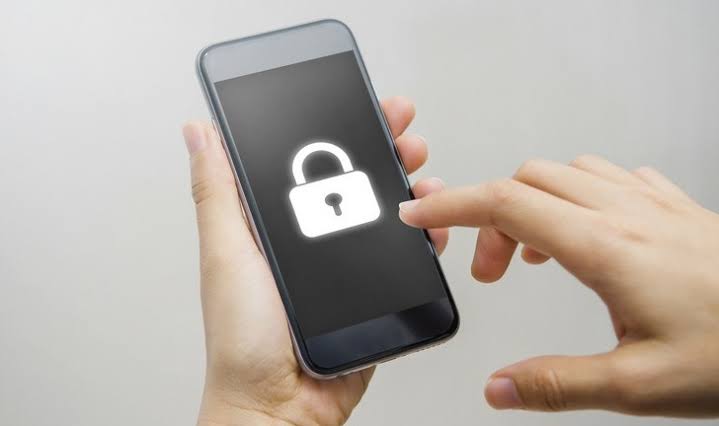 Polícia Civil registra 14 casos de furtos de celulares durante a Coité Folia nesta sexta-feira (1º)