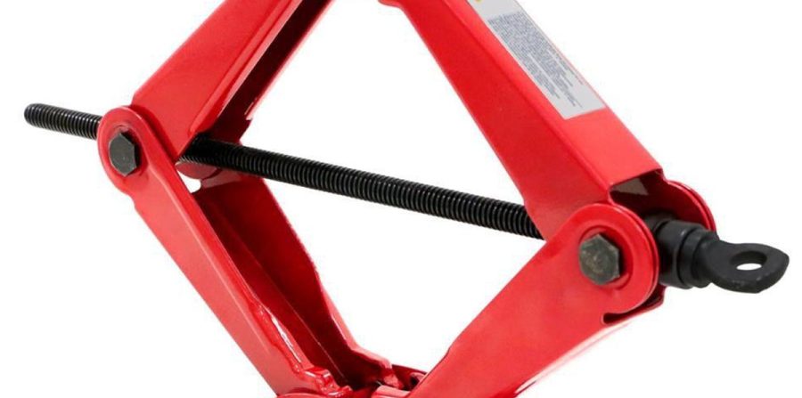 Mulher é agredida por companheiro com ferramenta usada para levantar carro no bairro Fluminense em Conceição do Coité