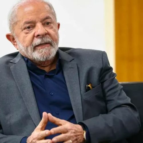 Novo boletim médico indica que Lula está lúcido, orientado e conversando