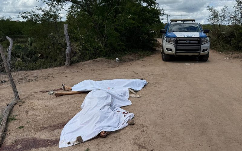 URGENTE: Homem e mulher são assassinados a tiros em Santa Bárbara; uma das vítimas estava com as mãos algemadas