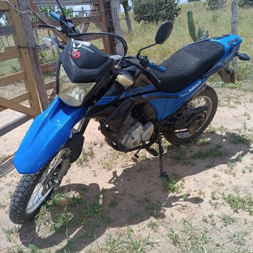 PM recupera moto supostamente roubada e abandonada na zona rural de Conceição do Coité