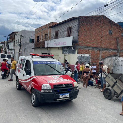 Mãe, filha e homem ficam feridos em colisão entre motos em Conceição do Coité