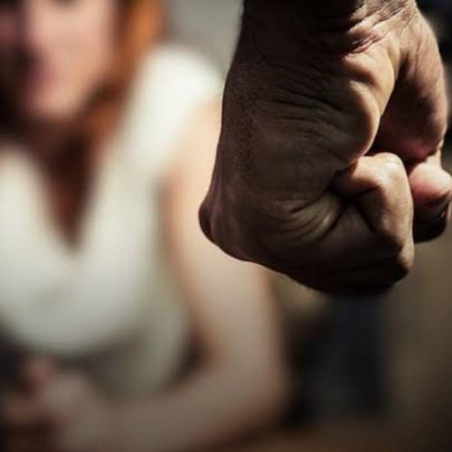 Homem é preso após quebrar medida protetiva e tentar invadir residência da ex-esposa em Conceição do Coité