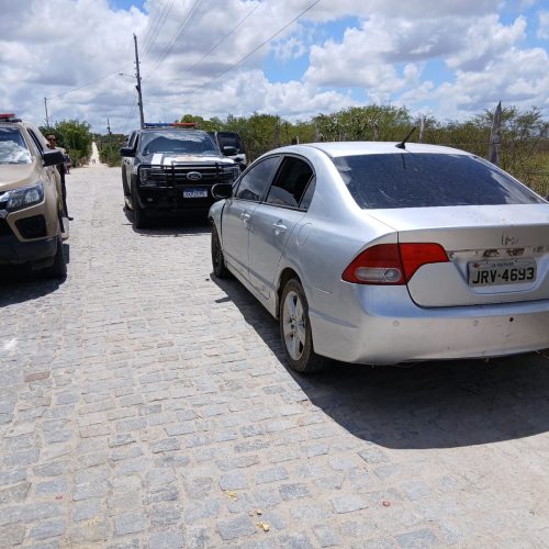 Veículo com restrição de furto é encontrado abandonado na zona rural de Conceição do Coité