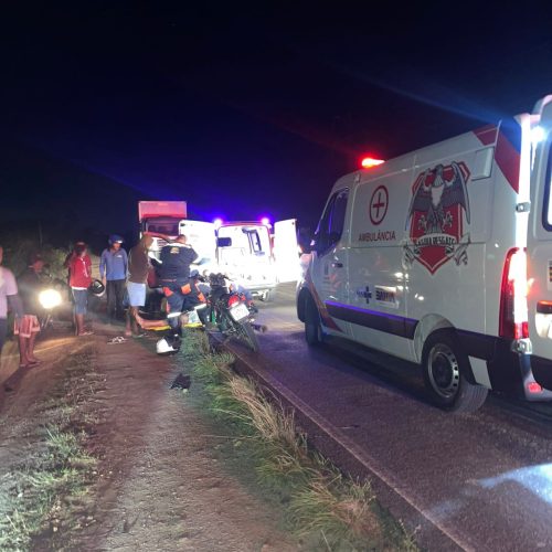 Coité: Gêmeos de 16 anos ficam feridos após moto colidir com cavalo na BA-120 em Santa Rosa