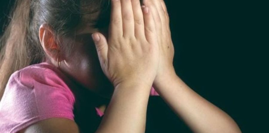 Populares lincham homem suspeito de abusar de menina de 5 anos no centro Conceição do Coité