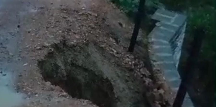 Coité: Risco de desabamento em barragem leva Prefeitura a orientar população a evitar trecho da região da Pinda. Confira o vídeo!