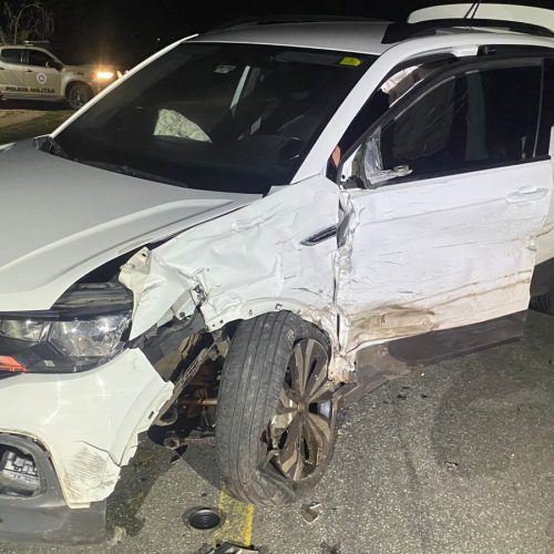 Motorista embriagado colide com carro de policial militar em Retirolândia; PM reside em Santaluz