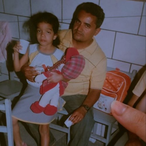 Coité: O que você faria? Filha de vítima revela como reagiria ao ficar frente a frente com o ex-policial condenado por matar seu pai  e comove Saiba mais!