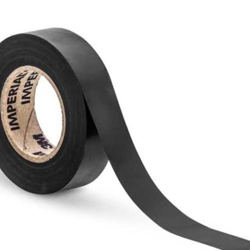 PM descobre adulteração após remover fita que escondia marcação do chassi de moto em São Domingos