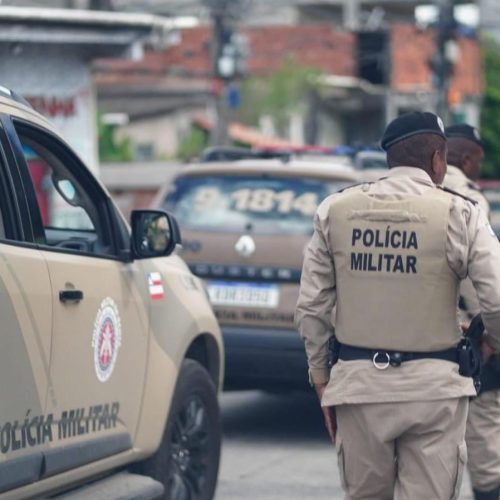 PM encontra drogas e munições em imóvel usado como esconderijo de suspeitos de homicídio em Araci