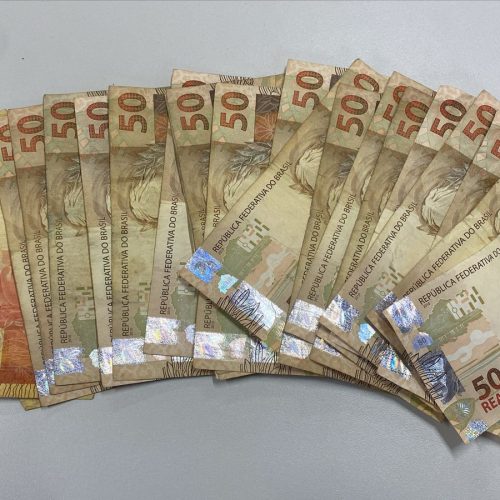 Homem é preso em flagrante após derrubar e roubar idoso no centro de Santaluz; suspeito possui mais de 16 passagens pela polícia