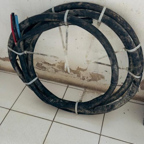 Funcionário de mineradora furta cerca de 30 quilos de cabos de cobre, esconde material e, ao retornar para buscar, acaba preso em Teofilândia