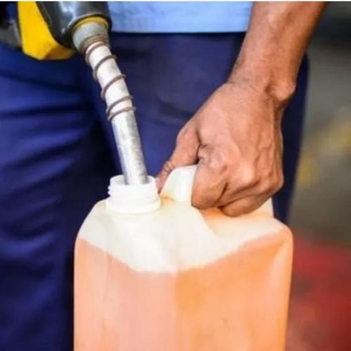Homem é gravemente ferido com barrote após discussão sobre suposto pagamento de litro de gasolina em Conceição do Coité