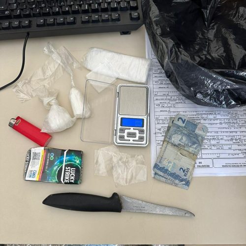 Policiais militares da CETO prendem suspeito em flagrante por tráfico de drogas próximo à rodoviária de Conceição do Coité