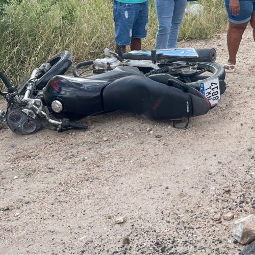Mãe e filha ficam feridas após acidente de moto na BA-120 (Coité X Retirolândia)