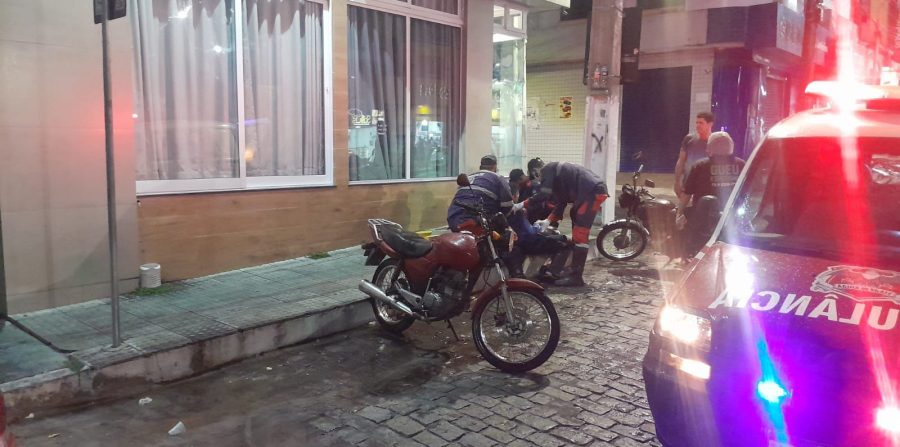 Jovem que seguia para ensaio na igreja sofre acidente de moto em Conceição do Coité