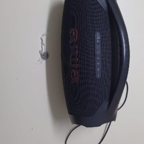 Homens são conduzidos à delegacia por porte de droga e perturbação do sossego em Serrinha