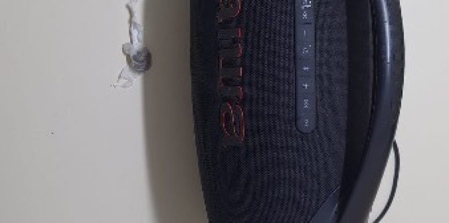 Homens são conduzidos à delegacia por porte de droga e perturbação do sossego em Serrinha