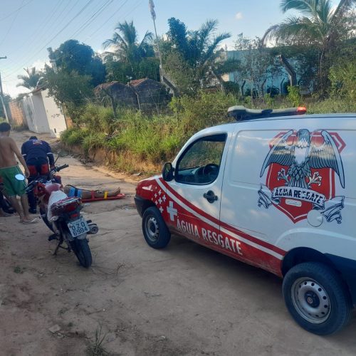 Mulher é socorrida pelo Águia Resgate após queda de moto em Conceição do Coité