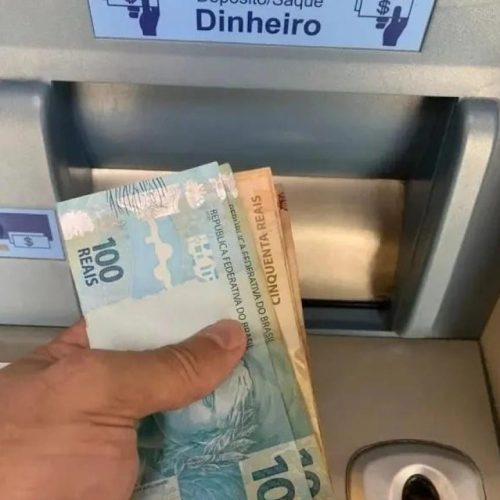 Idosa de 72 anos denuncia o próprio filho por tentativa de tomar dinheiro à força em agência bancária em Conceição do Coité