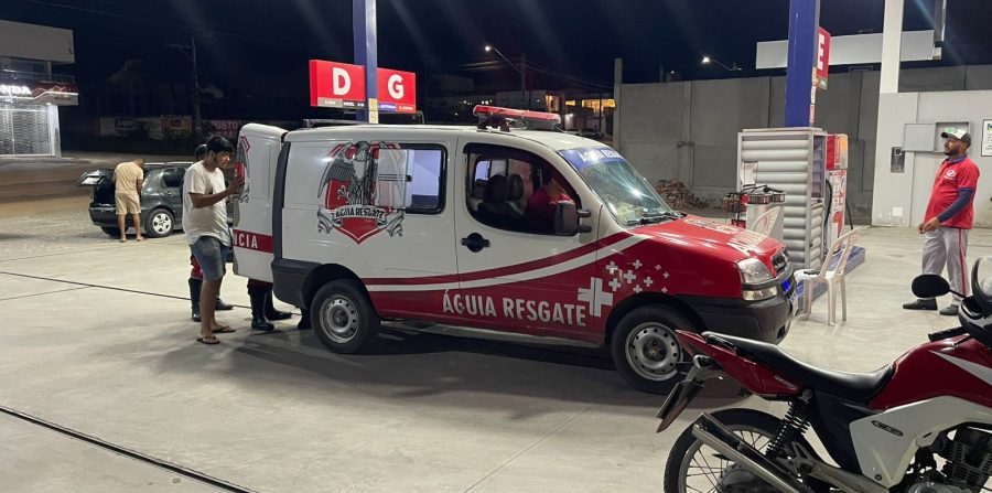 Jovem fica ferido ao bater moto na traseira de veículo na saída Conceição do Coité X Retirolândia