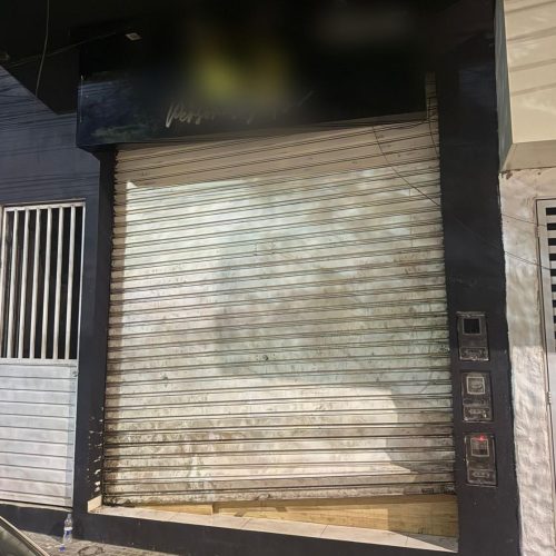 Polícia é acionada, mas dono esclarece que não houve tentativa de arrombamento em Conceição do Coité; funcionário teria danificado a porta ao tentar fechar local