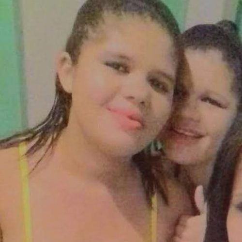 URGENTE: Mulher presa após incêndio que matou três crianças em Serrinha tem irmã gêmea IDÊNTICA que teme pela própria vida