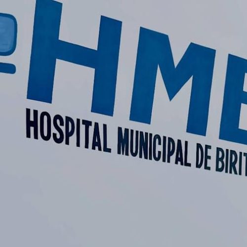 Homem sofre fratura grave após colisão entre moto e Hilux na zona rural de Biritinga