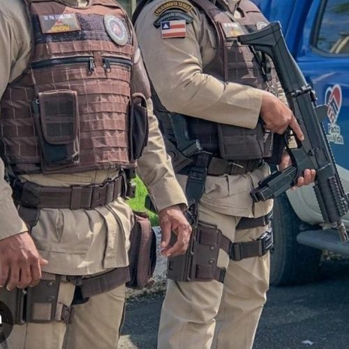 Irmãos gêmeos são presos após agredirem policiais militares com socos durante abordagem em Serrinha