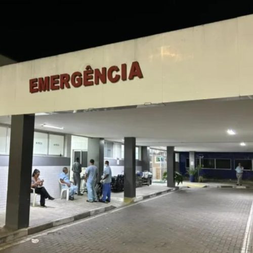 Após agressão de irmãos gêmeos contra PMs em Serrinha, policial militar passa por cirurgia em Feira de Santana; suspeitos foram liberados no mesmo dia