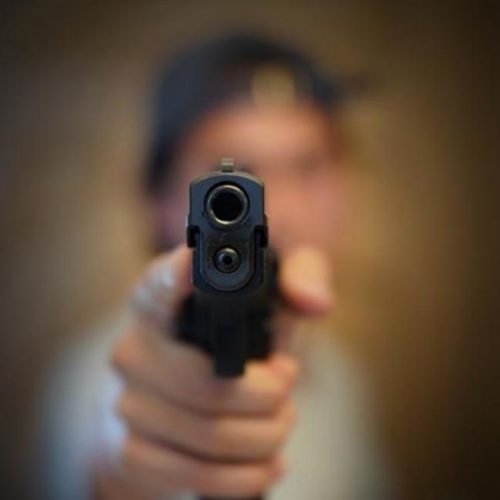 Suspeito de agredir a própria mãe sofre tentativa de homicídio em Serrinha