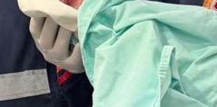 Bebê não espera ida ao hospital e nasce em casa no bairro Pampulha em Conceição  do Coité; pai cortou o cordão  umbilical