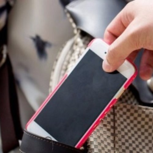 Funcionária tem celular furtado em posto de saúde de Conceição do Coité; suspeito entrou na sala de triagem