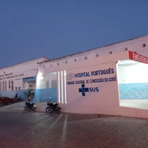 Paciente danifica consultório em hospital e é conduzido à delegacia no centro de Conceição do Coité