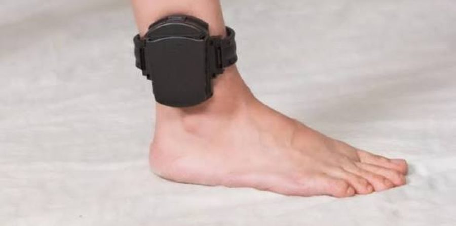 Mulher aciona PM após receber alerta de que ex, monitorado por tornozeleira eletrônica, se aproximava no centro de Conceição do Coité