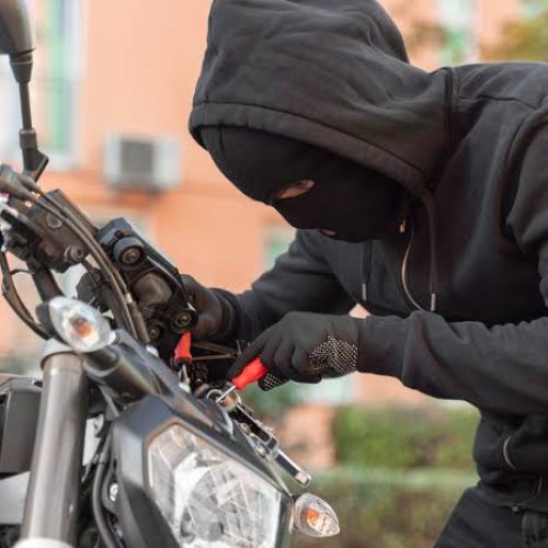 Pai denuncia o próprio filho por furto de motocicleta em Valente