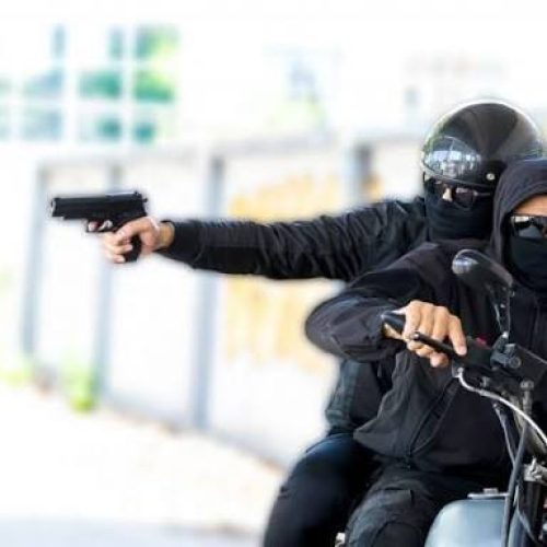 Homem tem motocicleta roubada na zona rural de Santaluz